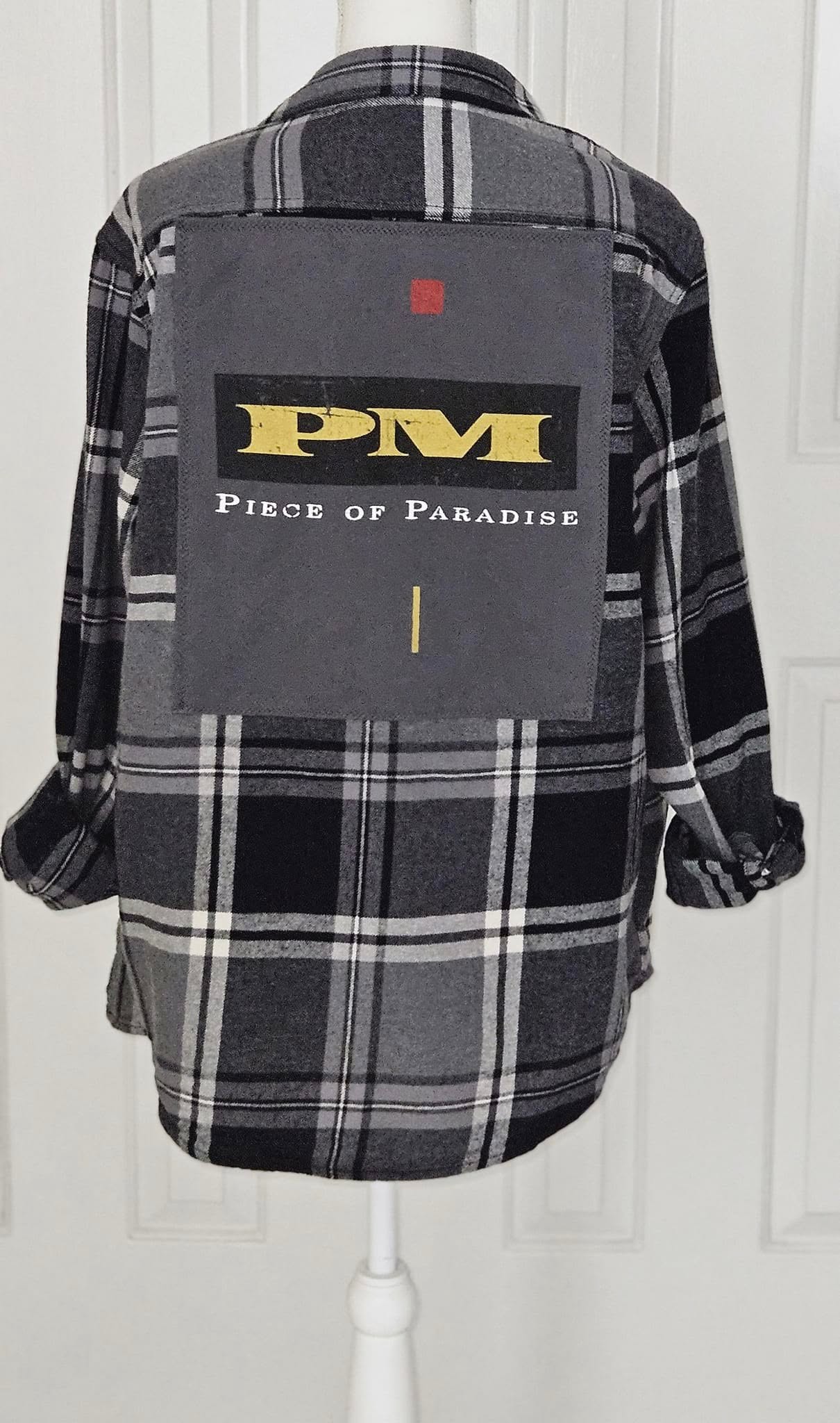 Picture of Piece of Paradise Flannel Shirt - Medium